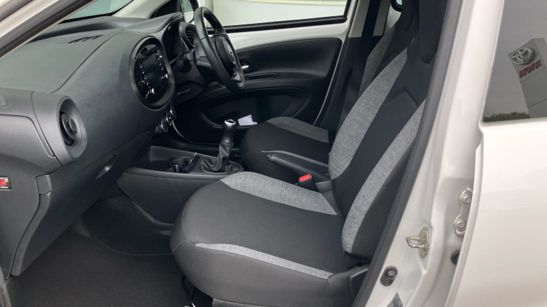 Toyota Aygo X 1.0 VVT-i Pure 5dr Petrol Hatchback